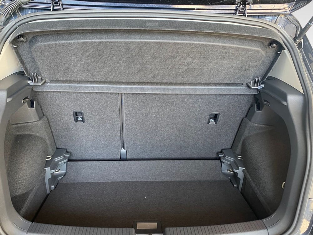 Volkswagen T-Cross nuova a Frosinone (14)