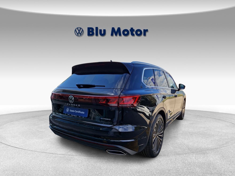 Volkswagen Touareg nuova a Frosinone (4)