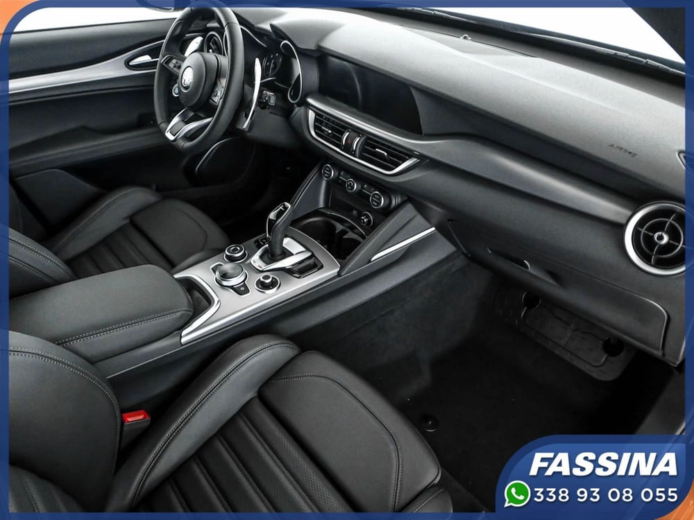 Alfa Romeo Stelvio usata a Milano (12)