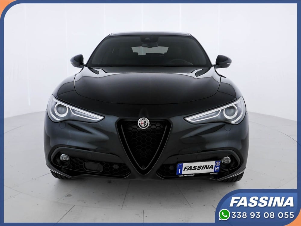 Alfa Romeo Stelvio usata a Milano (2)