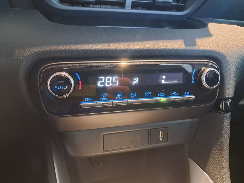 Toyota Yaris usata a Cagliari (20)