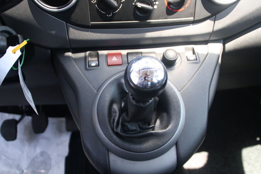 Peugeot Partner usata a Catania (13)