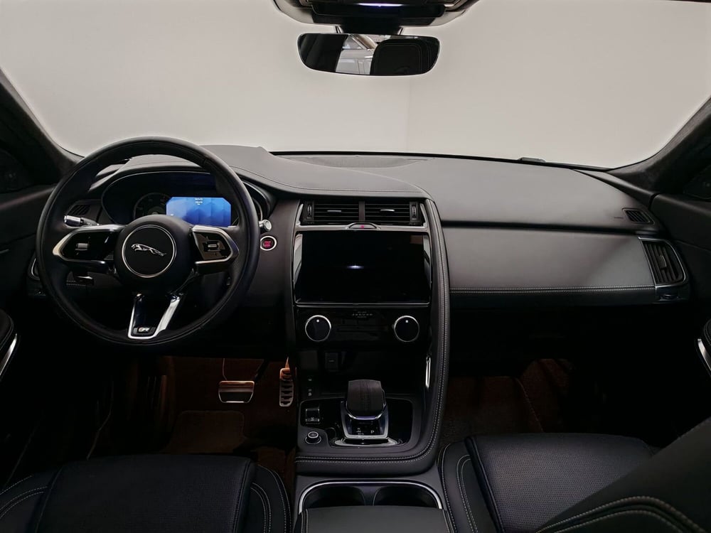 Jaguar E-Pace usata a Novara (4)