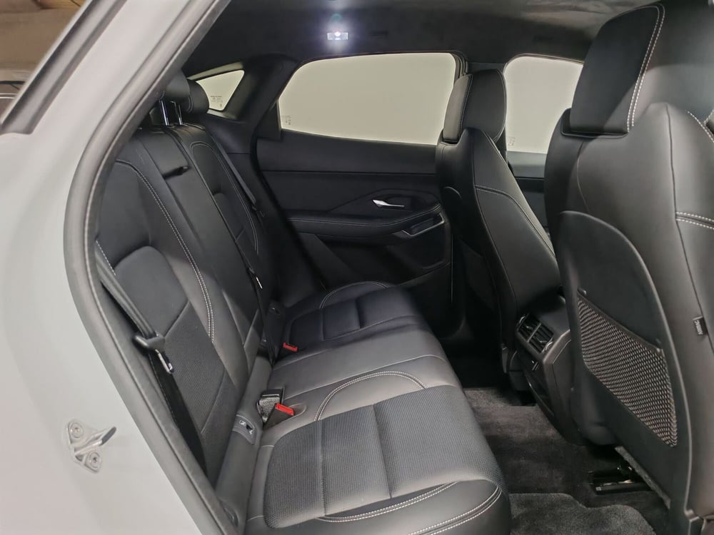 Jaguar E-Pace usata a Novara (5)