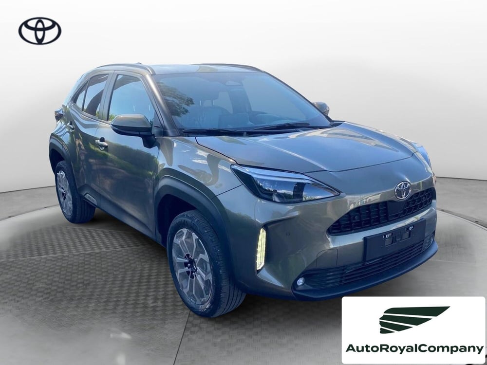 Toyota Yaris Cross nuova a Roma (9)