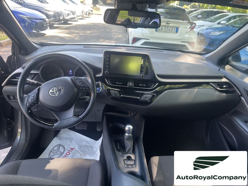 Toyota Toyota C-HR usata a Roma (10)