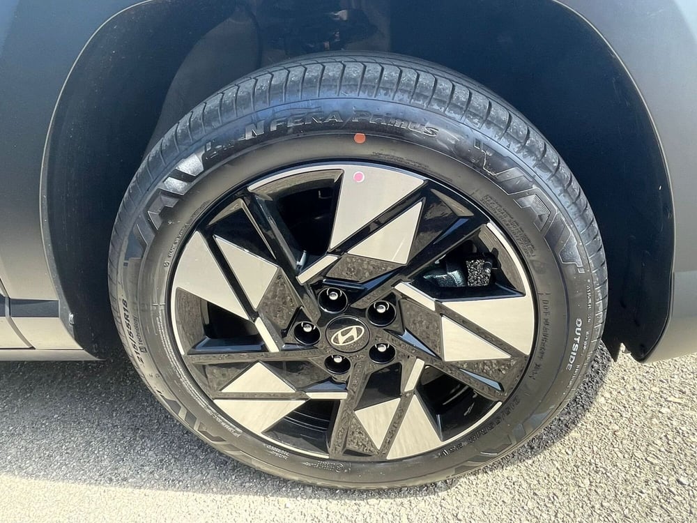 Hyundai Kona nuova a Latina (10)