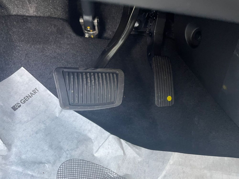 Hyundai Kona nuova a Latina (19)