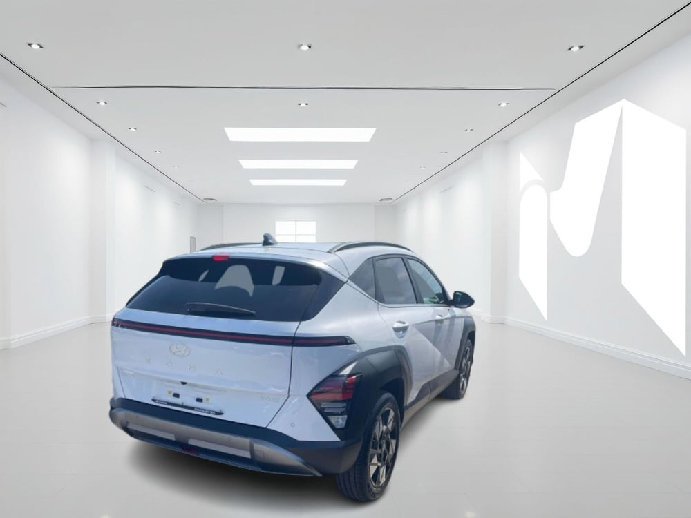 Hyundai Kona nuova a Latina (2)