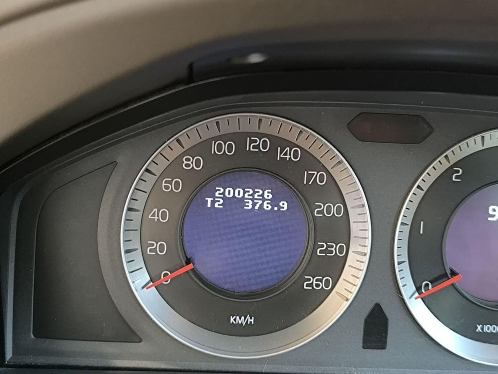 Volvo XC60 usata a Udine (14)