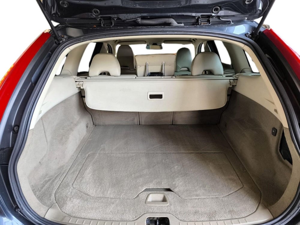 Volvo XC60 usata a Udine (15)