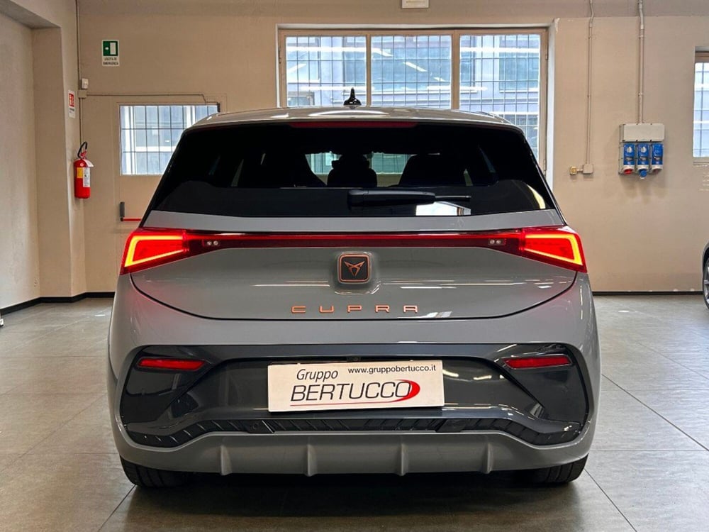Cupra Born usata a Verona (4)
