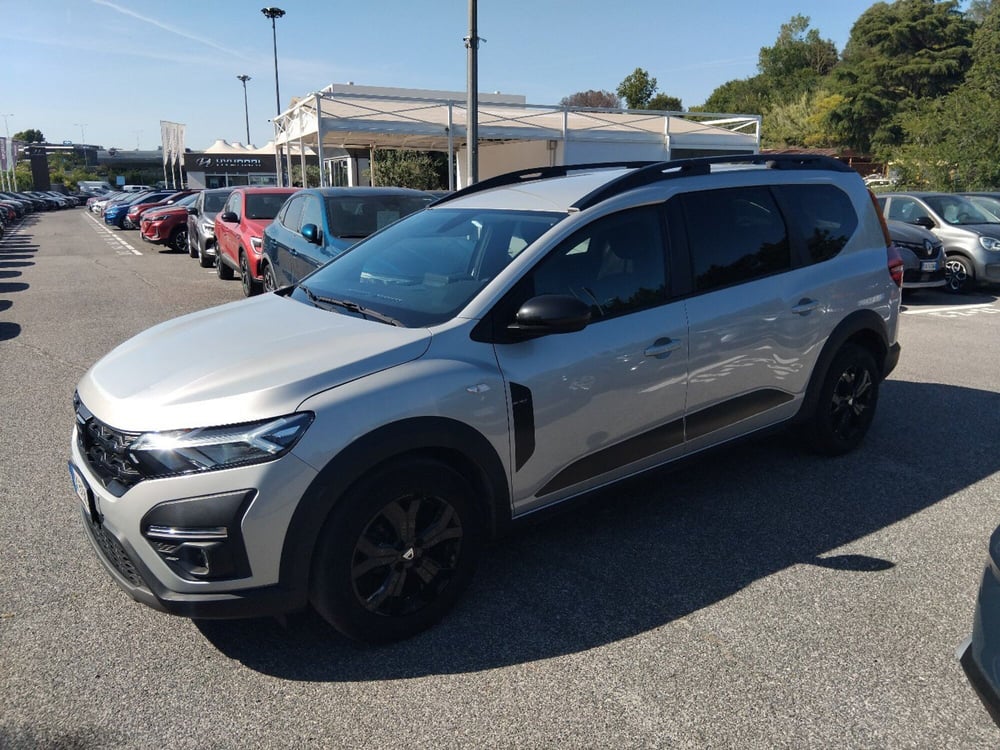 Dacia Jogger usata a Roma (8)