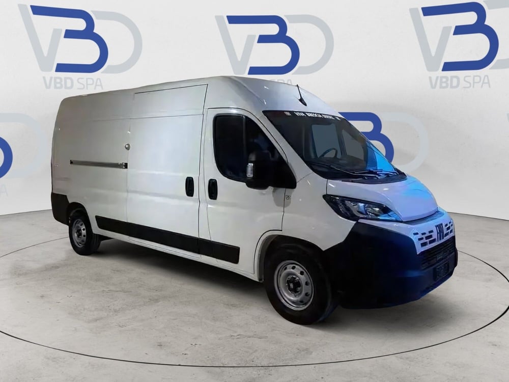 Fiat Ducato Furgone Vetrato nuova a Milano