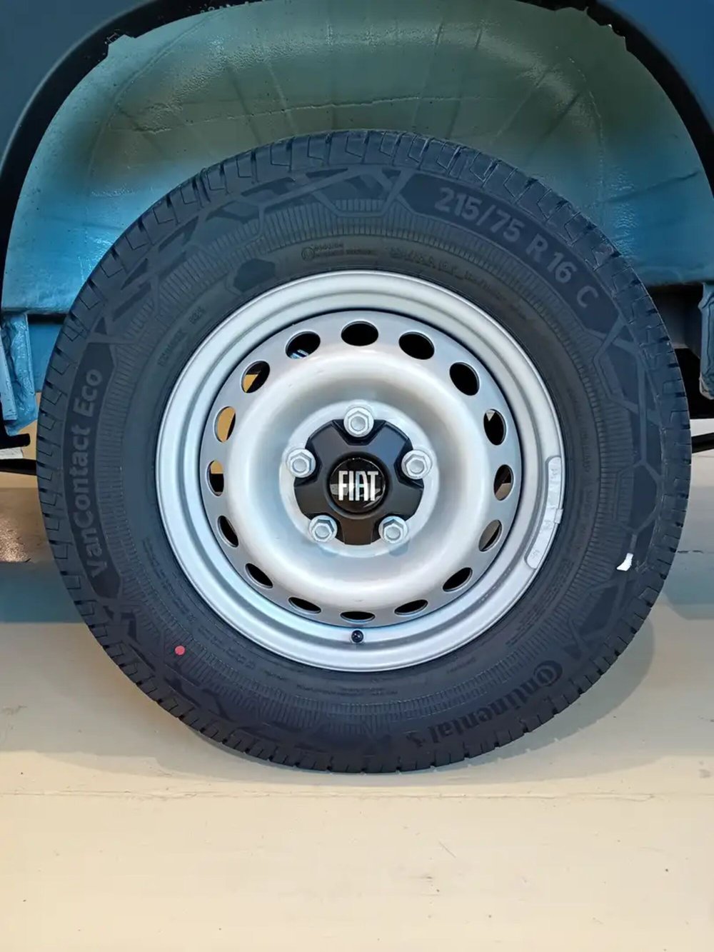 Fiat Ducato Furgone Vetrato nuova a Milano (7)