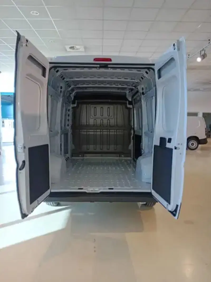 Fiat Ducato Furgone nuova a Milano (5)