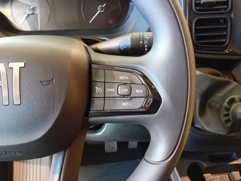 Fiat Ducato Furgone nuova a Milano (9)