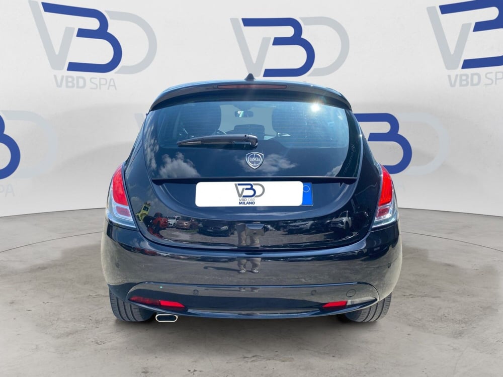 Lancia Ypsilon usata a Milano (4)