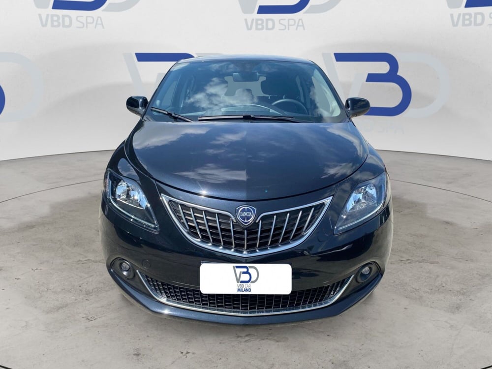 Lancia Ypsilon usata a Milano (8)