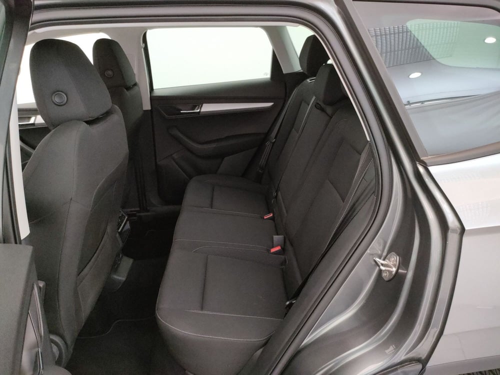 Skoda Karoq usata a Varese (11)