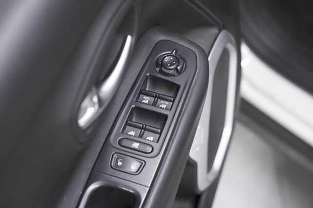 Jeep Renegade usata a Como (14)