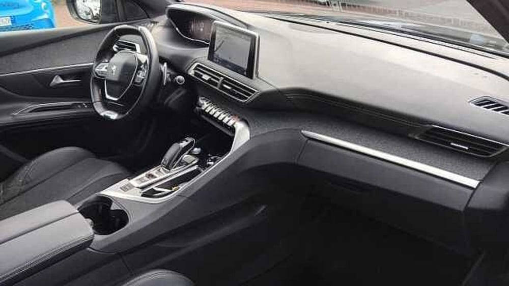 Peugeot 3008 usata a Milano (18)
