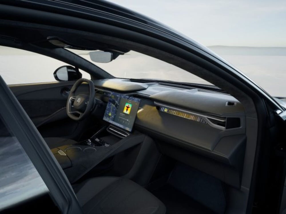 Lotus Eletre nuova a Modena (16)