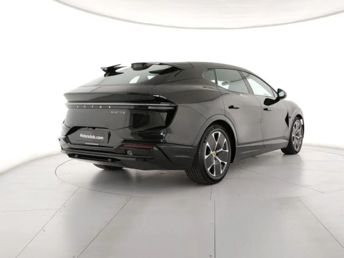 Lotus Eletre nuova a Modena (5)