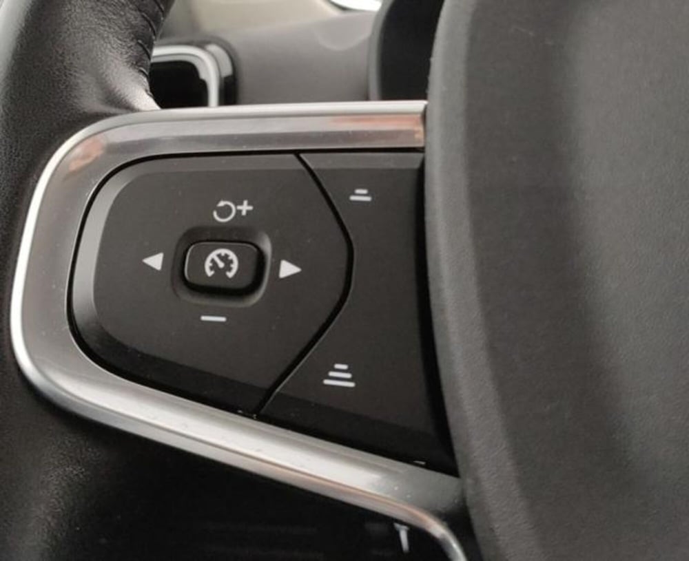 Volvo XC40 usata a Modena (15)