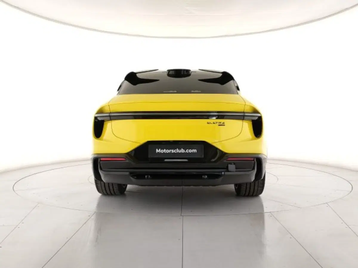 Lotus Eletre nuova a Modena (4)