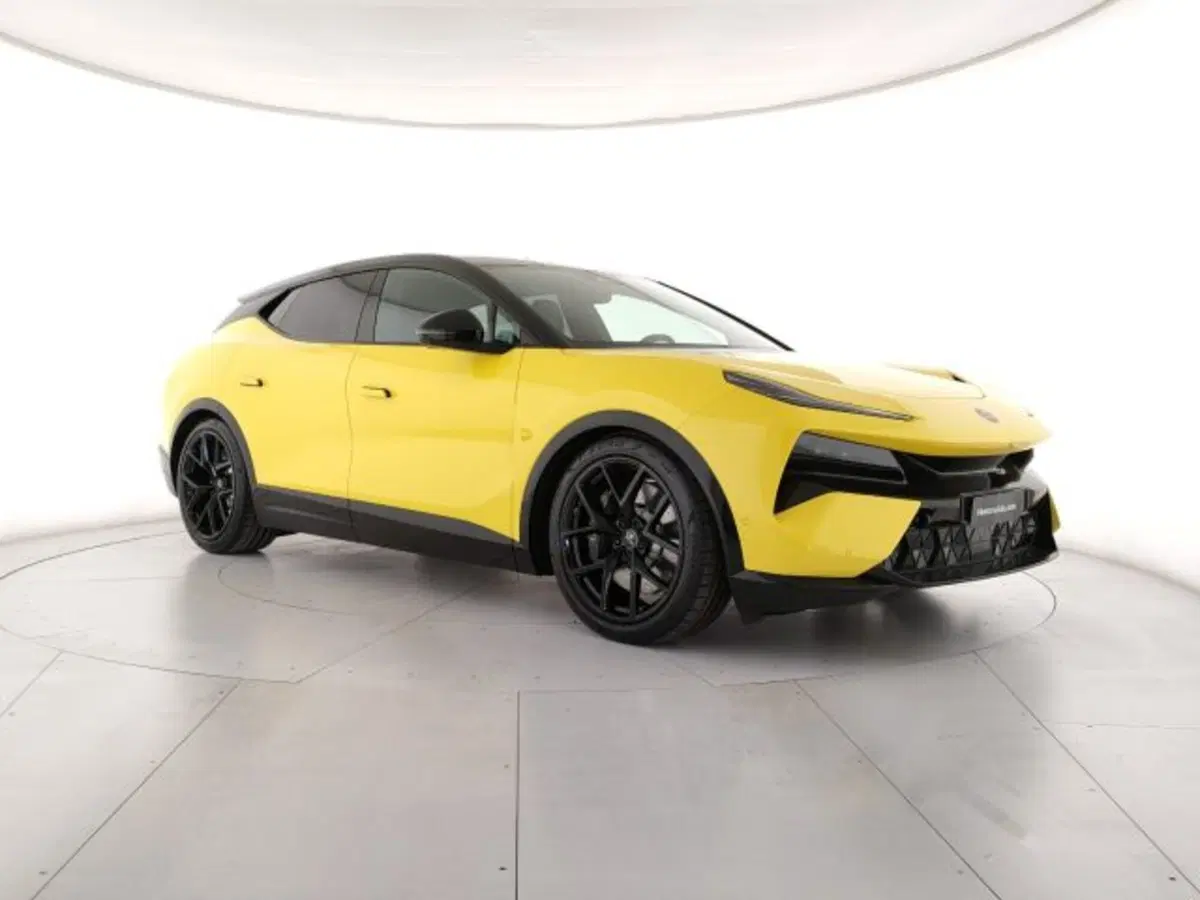 Lotus Eletre nuova a Modena (6)