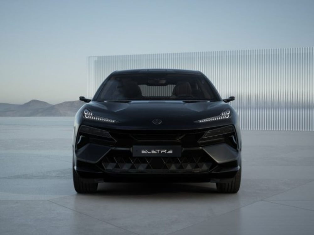 Lotus Eletre nuova a Modena (4)