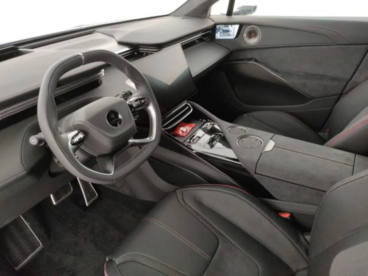 Lotus Eletre nuova a Modena (9)