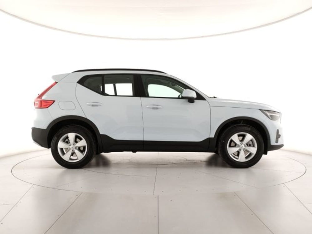 Volvo XC40 nuova a Modena (7)