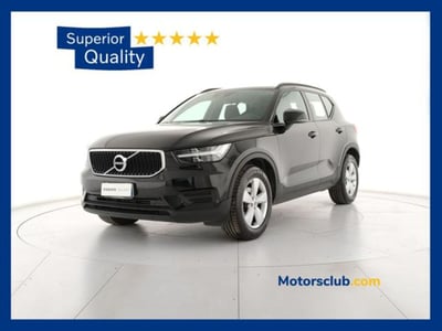Volvo XC40 T2 Momentum Core del 2021 usata a Modena