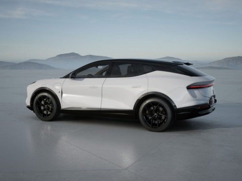 Lotus Eletre nuova a Modena (10)