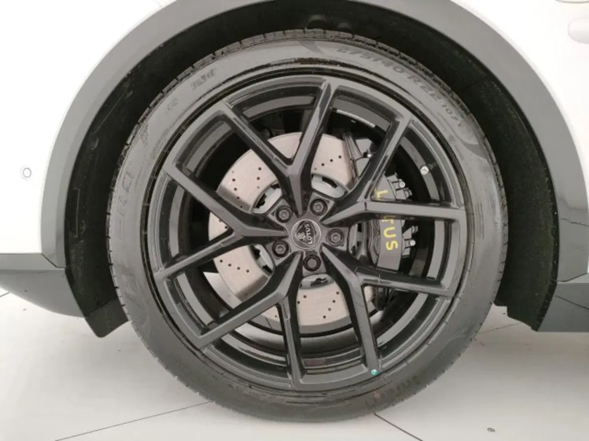 Lotus Eletre nuova a Modena (8)