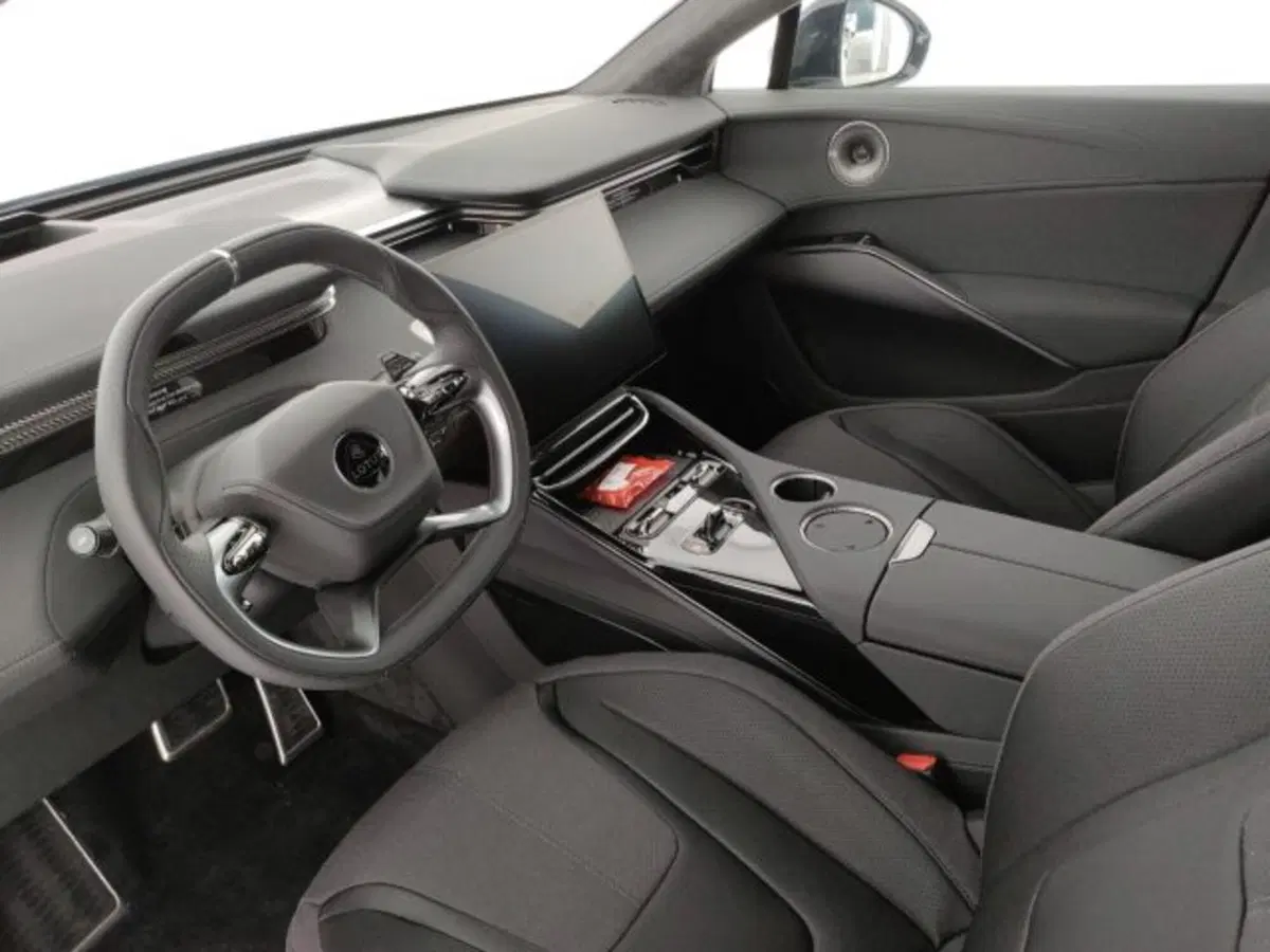 Lotus Eletre nuova a Modena (9)