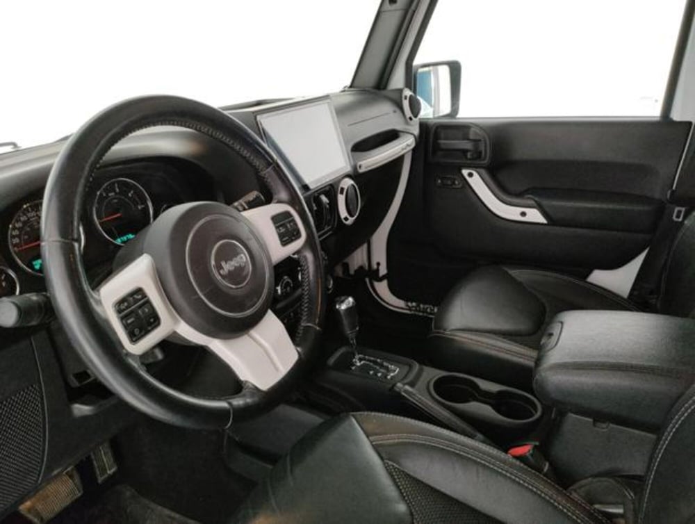 Jeep Wrangler Unlimited usata a Modena (13)