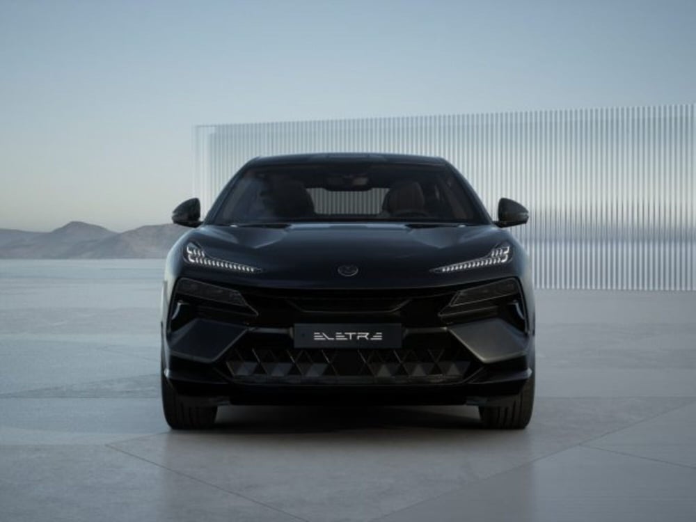 Lotus Eletre nuova a Modena (11)