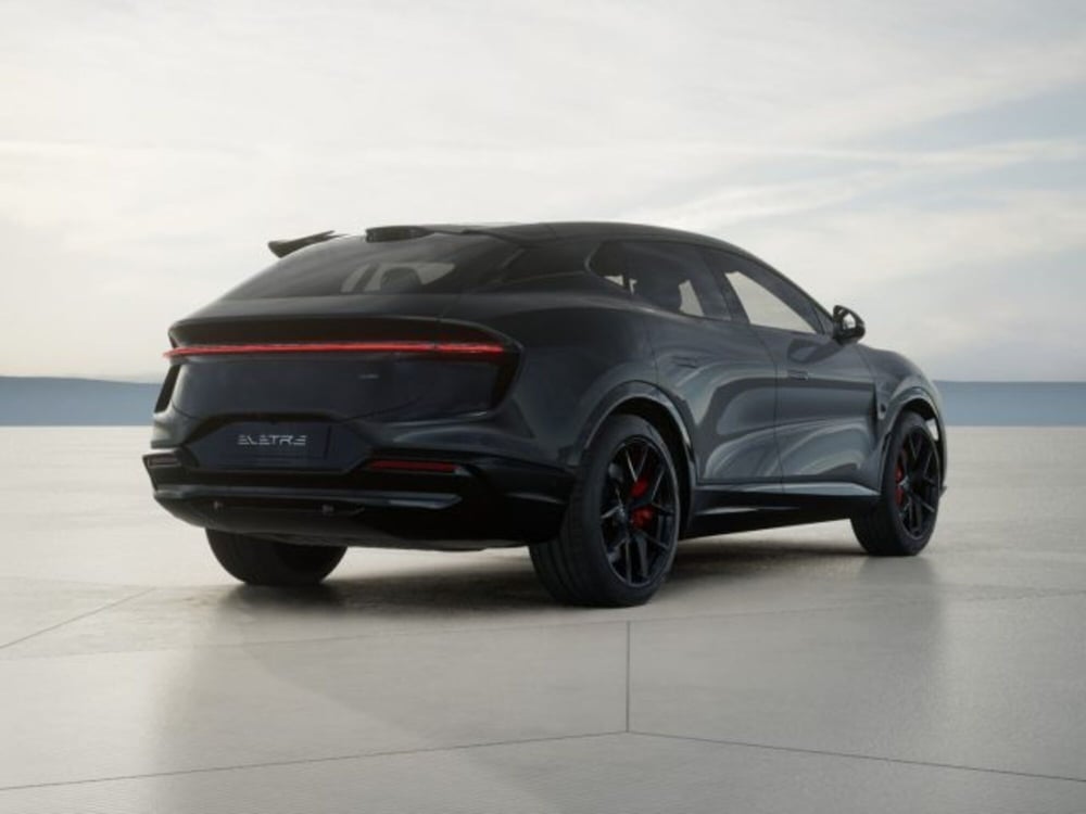 Lotus Eletre nuova a Modena (7)