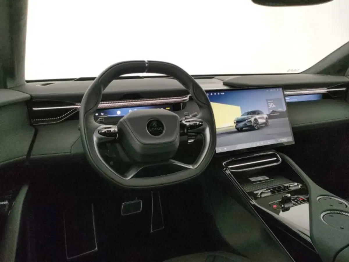 Lotus Eletre nuova a Modena (18)