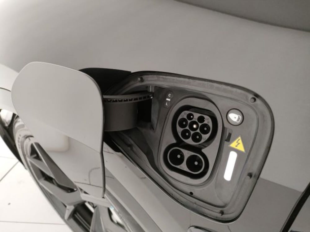 Lotus Eletre nuova a Modena (20)