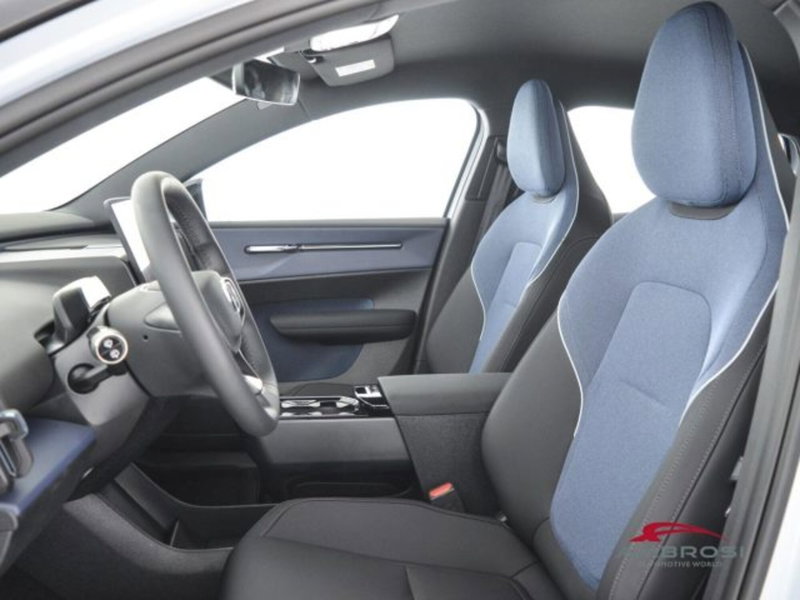 Volvo EX30 nuova a Perugia (9)