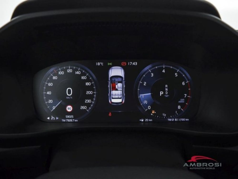 Volvo XC40 usata a Perugia (13)