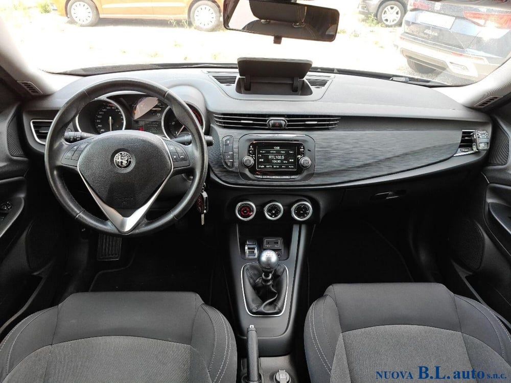Alfa Romeo Giulietta usata a Verona (13)