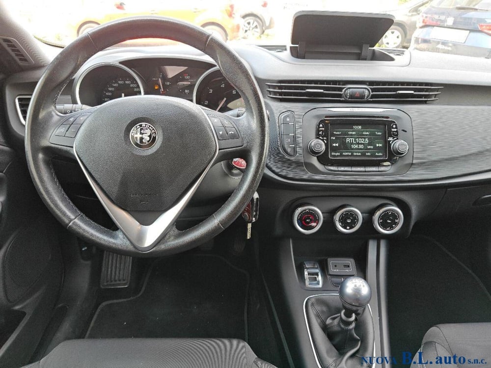 Alfa Romeo Giulietta usata a Verona (14)