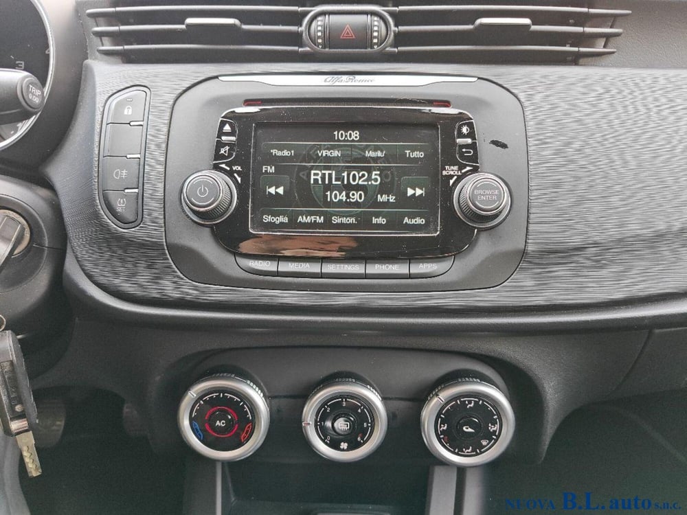 Alfa Romeo Giulietta usata a Verona (8)