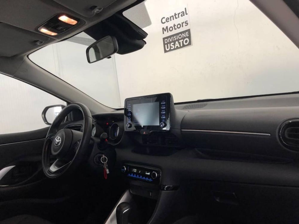 Toyota Yaris Cross usata a Torino (9)