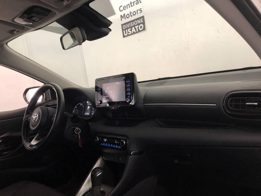 Toyota Yaris Cross usata a Torino (9)